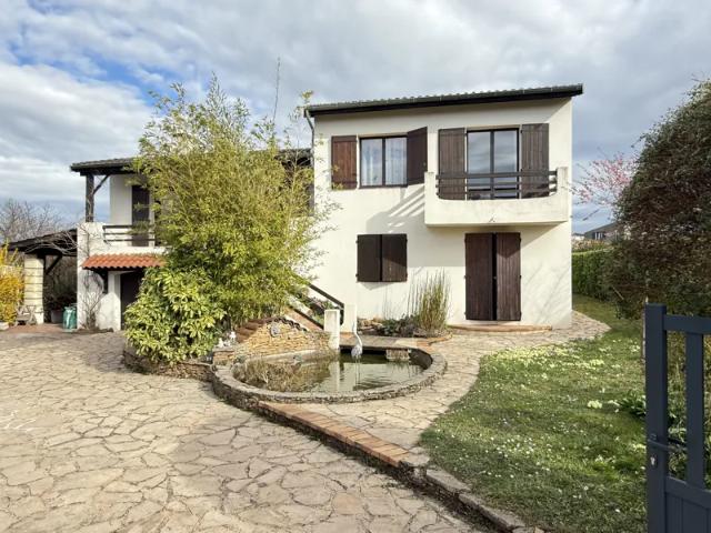 Location House Chemin des Grandes Vierres, Dommartin
