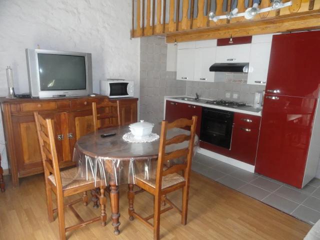 Location House Chemin du Mas Rovira, Claira