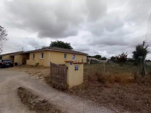 Location House Chemin Saint Jean, Merville