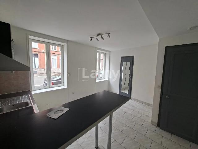 Location House Cour Roussel, Lille