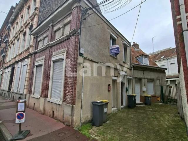 Location House Cour Roussel, Lille