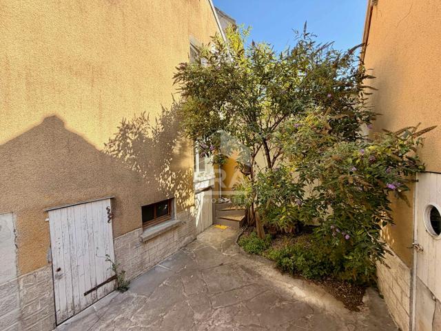 Location House D 156, Villeneuve la Guyard
