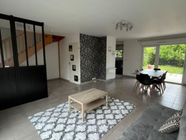Location House D 19, Terminiers