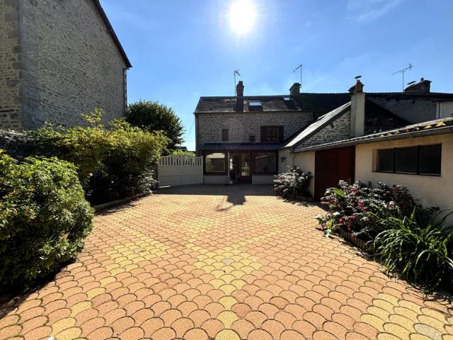 Location House D 112, Condé sur Sarthe