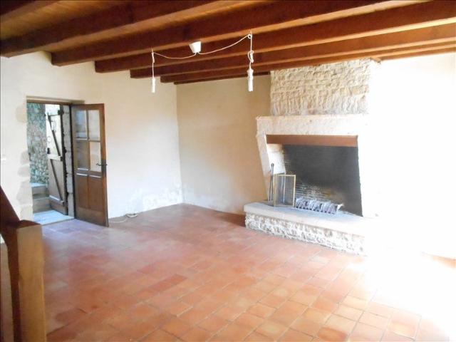 Location House D 329, Pamproux