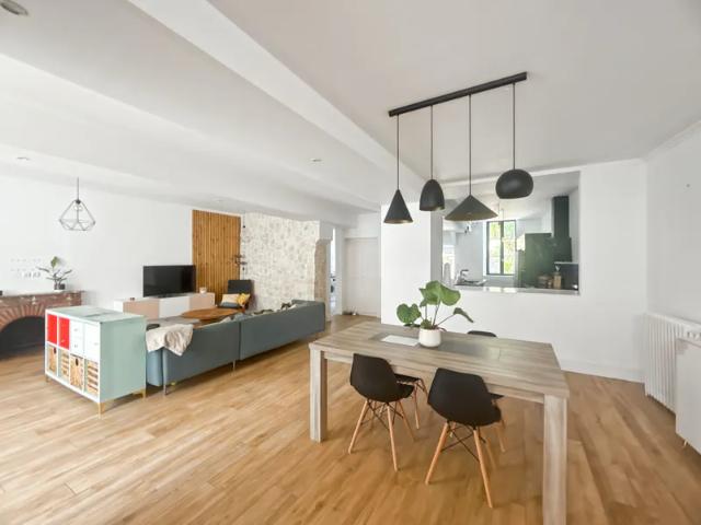 Location House D 5, Artenay