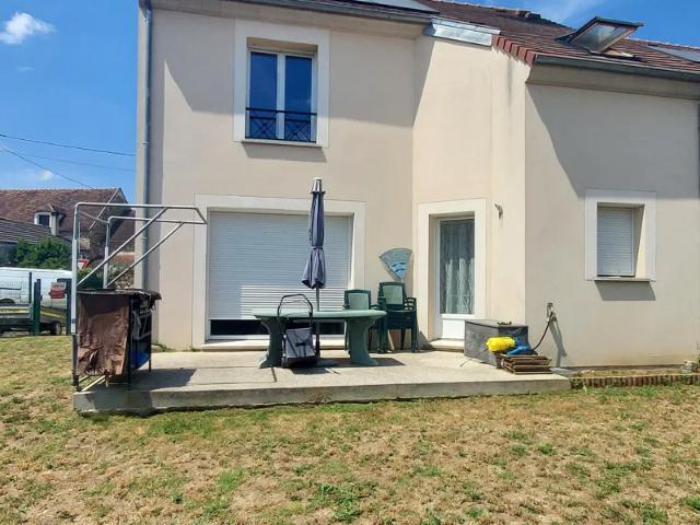 Location House Route de Coubert, Coubert