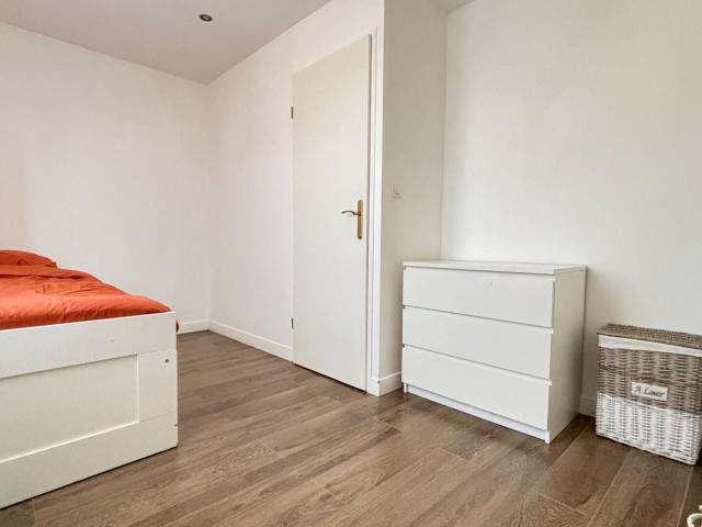 Location House Desserte Ernest Cognacq, Évry