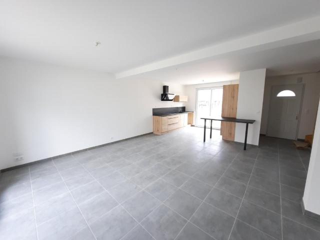 Location House Impasse Romarin, Guignen