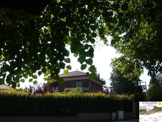 Location House Montée Saint Roch, Chervinges