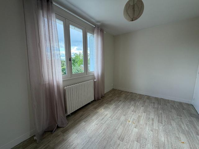 Location House Place Voltaire, Châteauroux