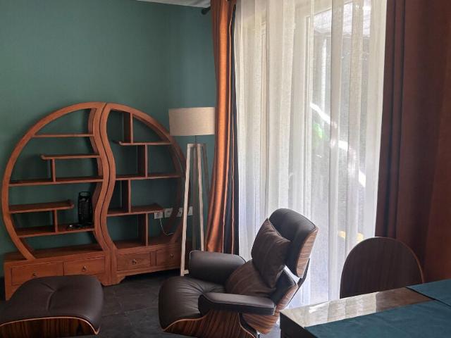 Location House Place De Gueydan, Gardanne