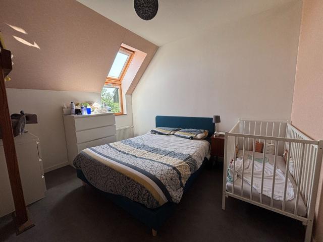 Location House Place de la Mairie, Vern sur Seiche