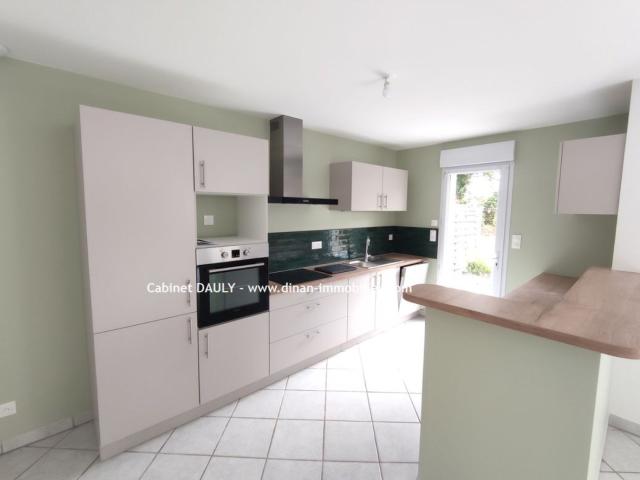 Location House Place du Champ Clos, Dinan
