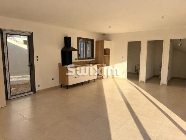 Location House Place Georges Clemenceau, Orange