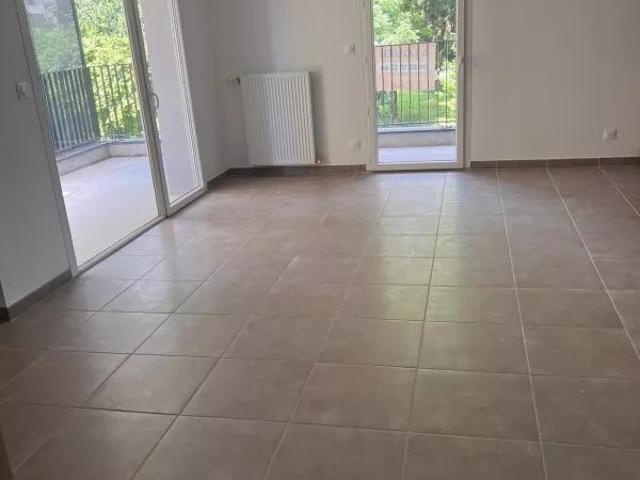 Location House Place Jean Achard, Grenoble
