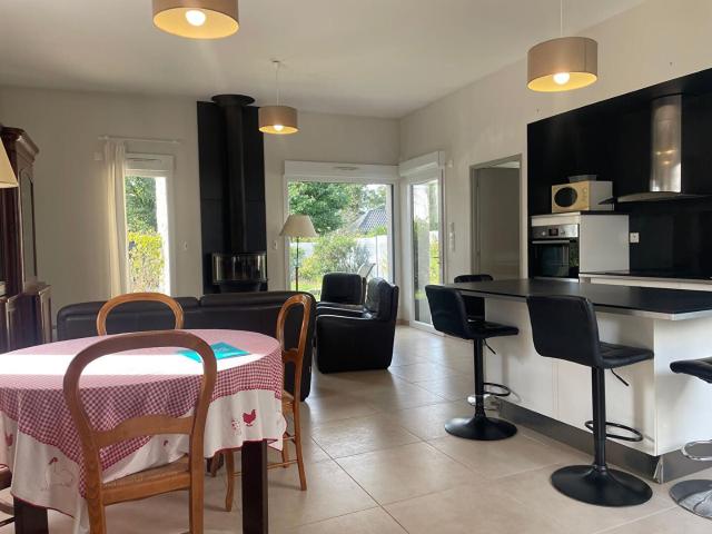 Location House Place Maurice Marchais, Vannes