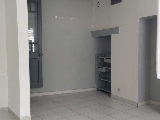 Location House Place Maurice Charretier, Carpentras