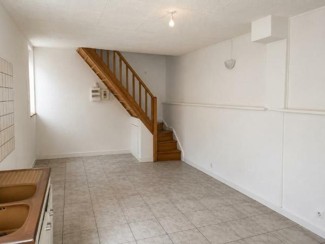 Location House Place Reine Mathilde, Falaise