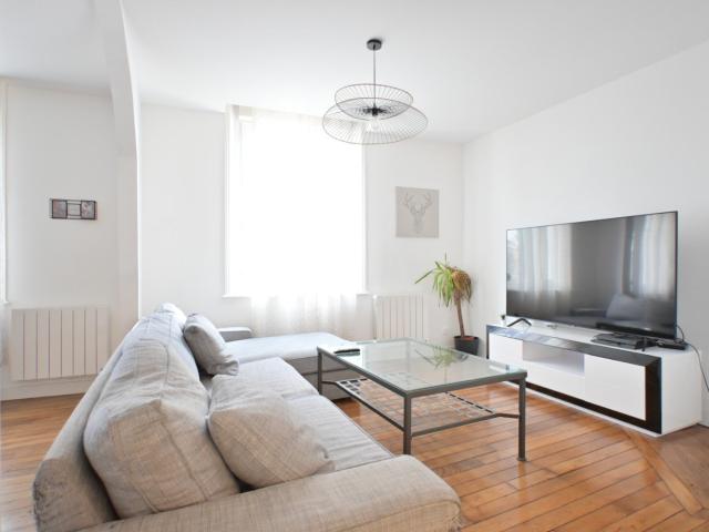 Location House Place Sainte Clotilde, Reims