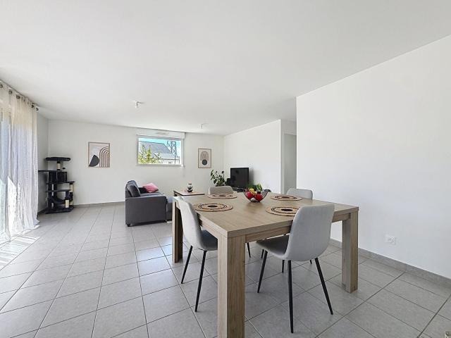 Location House Rue du Ponceau, Laval