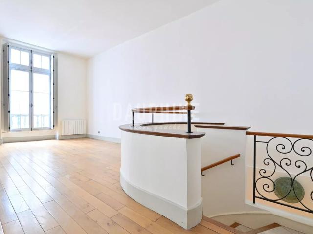Location House Quai de Conti, Paris