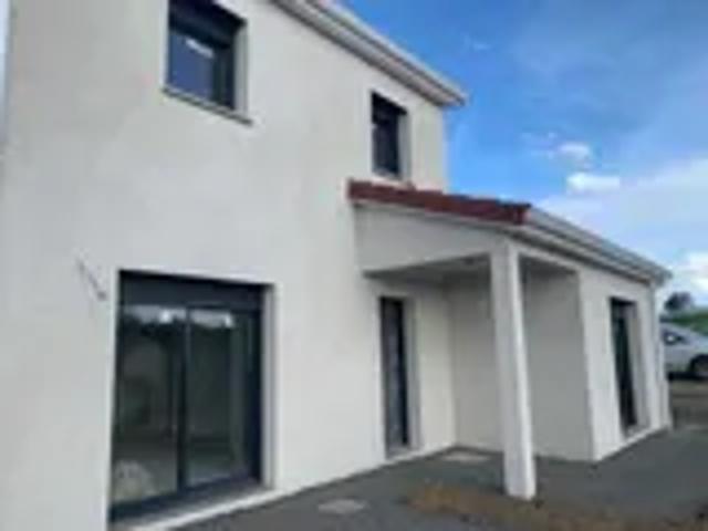 Location House Route d'Aveizieux, Chambœuf