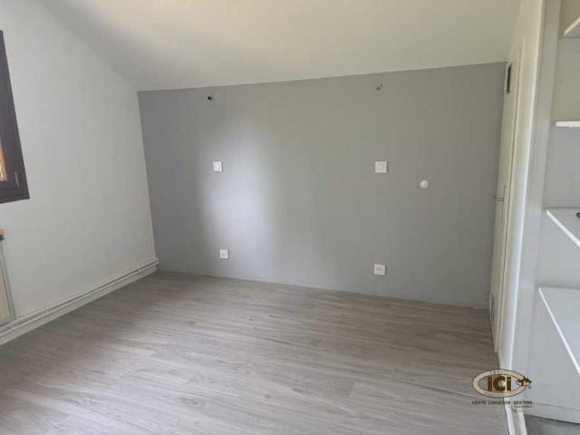 Location House Route de Cabouet, Cranves Sales