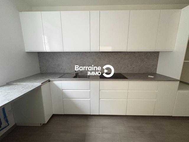 Location House Route de Carhaix, Saint Martin des Champs