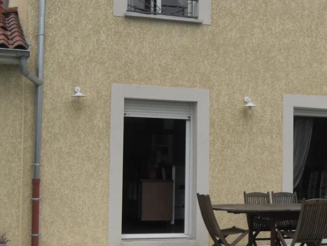 Location House Route de Genas, Chassieu