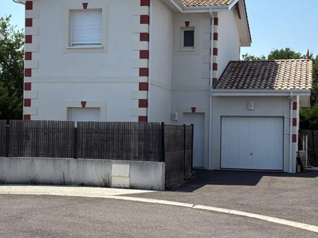 Location House Route de Pujeau, Mios