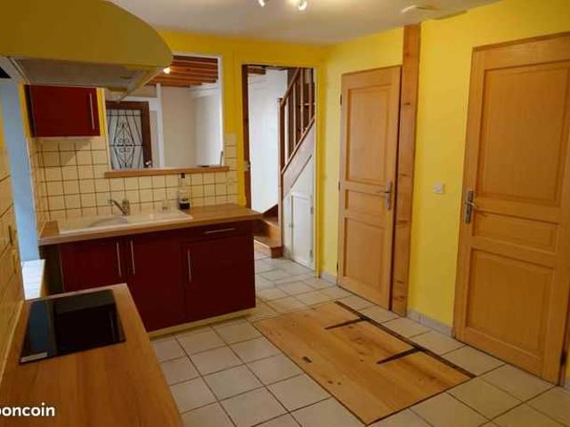 Location House Route de Saint Marcellin en Forez, La Tourette