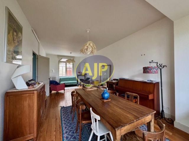 Location House Route du Coustinet, Cours de Pile