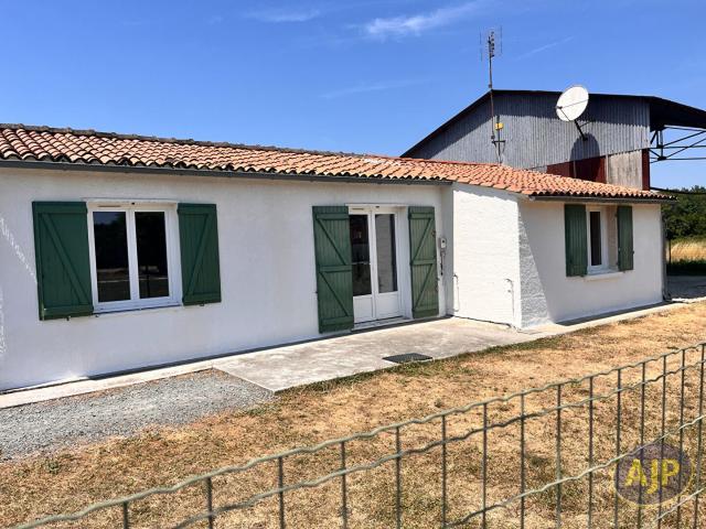 Location House Route du Domaine de Bellac, Roussines