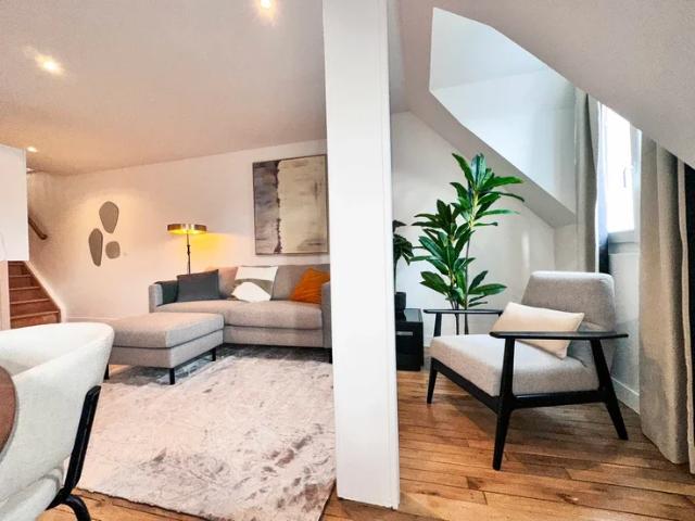 Location House Rue Copernic, Paris
