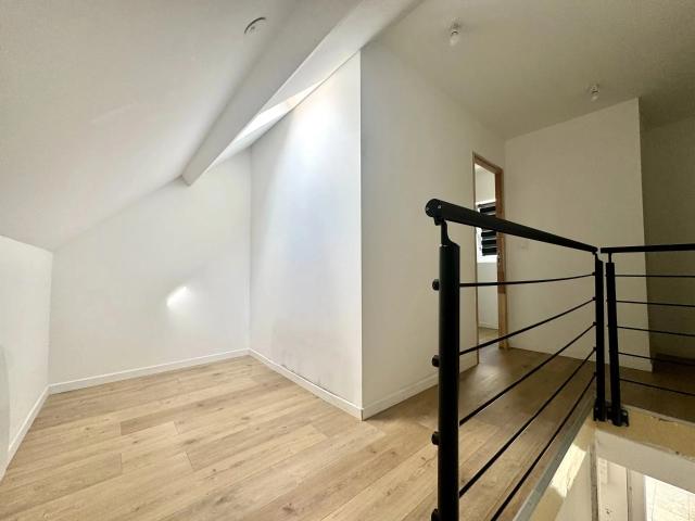 Location House Rue Cyrille, Boué
