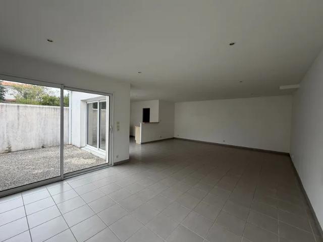Location House Rue Ampère, La Rochelle