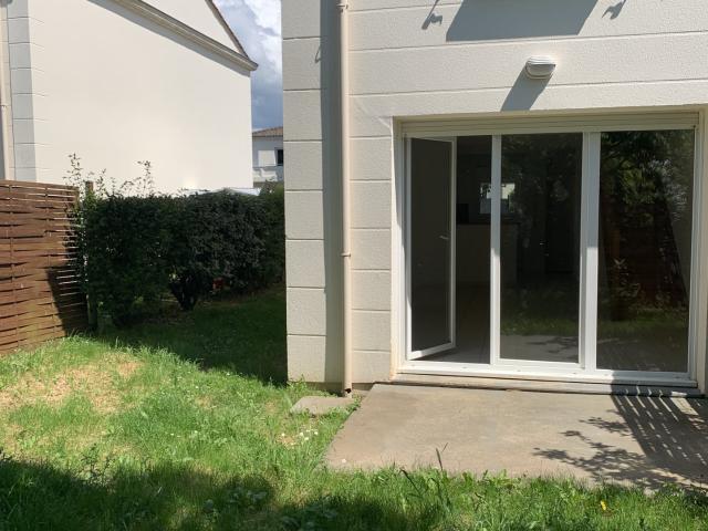 Location House Rue AdélaÏde Hautval, Blaye