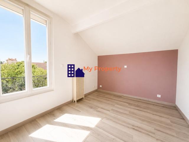 Location House Rue Beethoven, Houilles