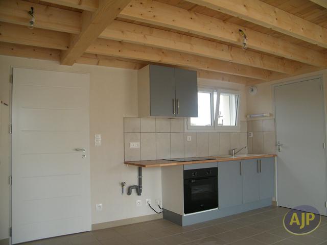 Location House Rue Guy Vanhor, Saint Christophe en Bazelle