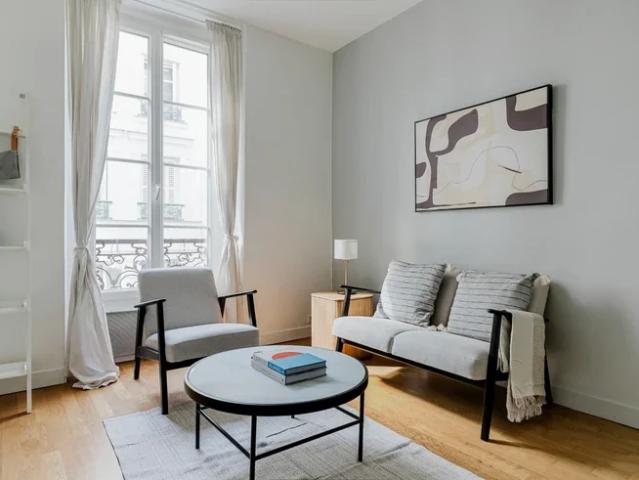 Location House Rue de Crussol, Paris