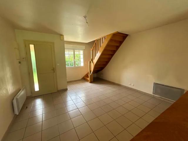 Location House Rue de Cuirieux, Vesles et Caumont