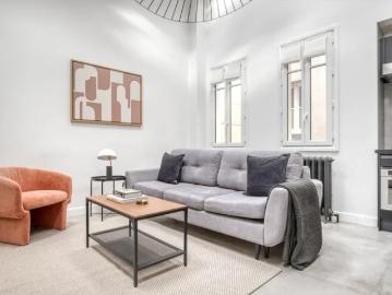 Location House Rue de Logelbach, Paris