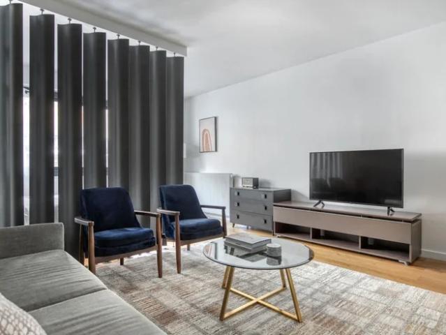 Location House Rue de Longchamp, Paris