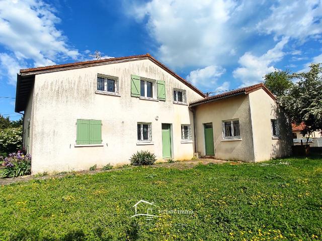 Location House Rue de la Cour Morand, Saint Sauvant