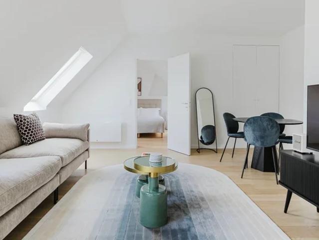 Location House Rue de la Cossonnerie, Paris