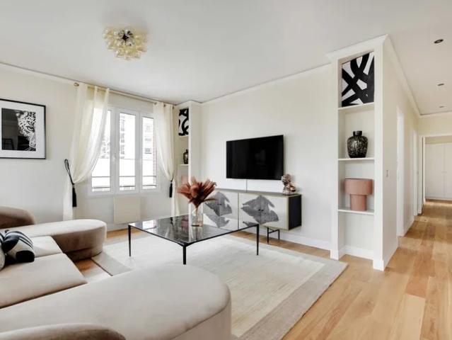 Location House Rue de la Montagne, Courbevoie