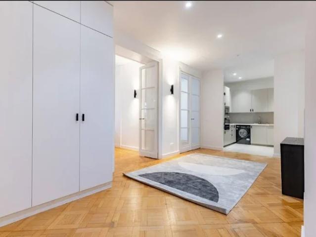 Location House Rue de la Pompe, Paris