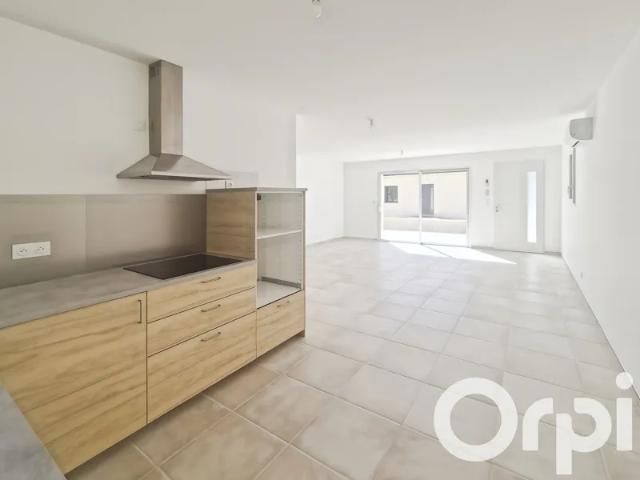 Location House Rue de l'Arceau, Saint Julien de Peyrolas