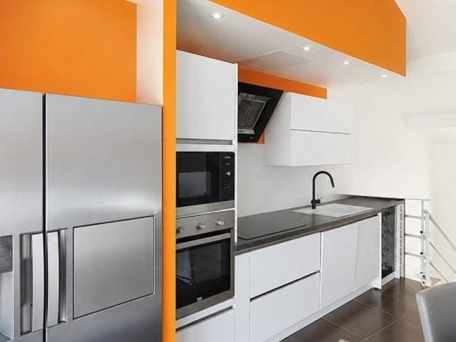 Location House Rue de l'Église, Communay